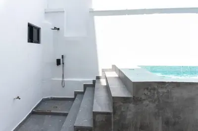 Plano de Spacious apartment with private pool by Malecon
