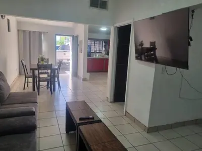 Una televisión o centro de entretenimiento en Libano