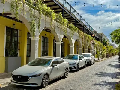 Plano de A pasos del Centro Historico, Bares, con Alberca