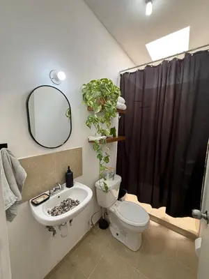 Un baño de Casa en Fraccionamiento con check-in 24 hr