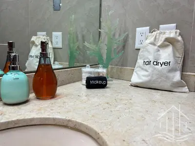 Plano de Promo-1BR-Pool-Beachfront-OXXO-Views-Sleeps 4