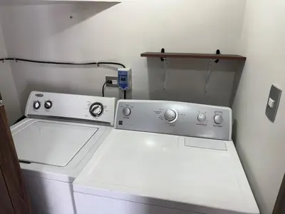Una cocina o zona de cocina en Modern House with Mini-Splits