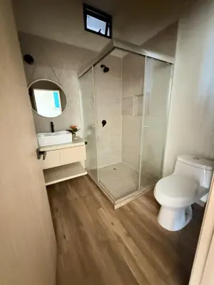 Un baño de Infiniti