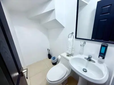 Un baño de Casa Marsella Privada y Moderna 1
