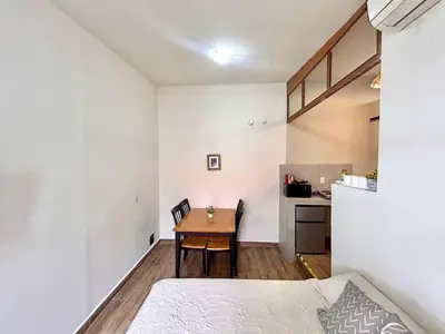 Una cocina o zona de cocina en Habitacion olas altas