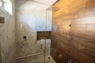Un baño de Manzara 153 hermoso departamento