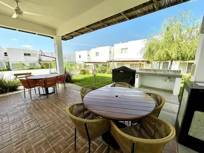 Un balcón o terraza de Almarena Casa familiar para descansar y relajarse