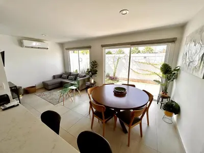 Zona de estar de Almarena Casa familiar para descansar y relajarse