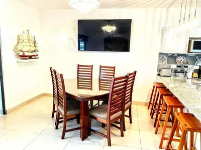 Una cocina o zona de cocina en Casa azul Marino