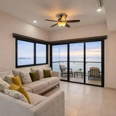 24k Propiedades Premium Condo on Malecon with Ocean View Sleeps 6