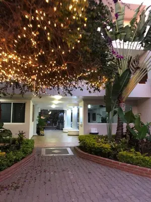 Plano de Exclusive Oceanfront Apartment on the Beach