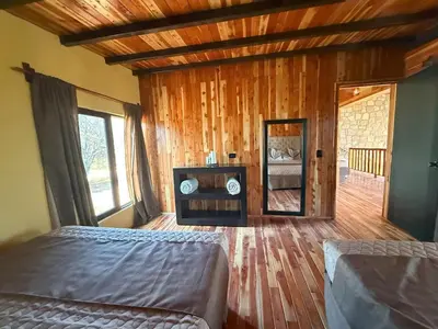 Cama o camas de una habitación en Lujo Rustico Lago Cerca Terraza Mascotas