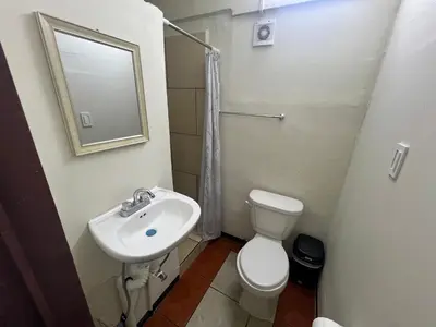 Un baño de Hotel Kataluma