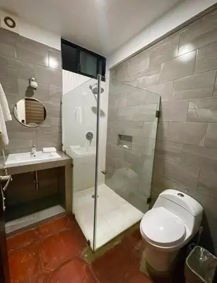 Un baño de Marina del Rey