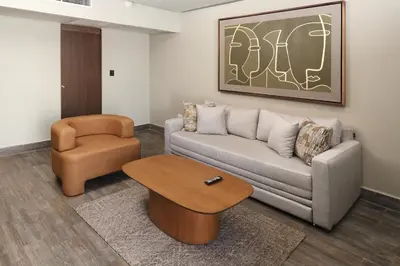 Zona de estar de voco Hermosillo by IHG