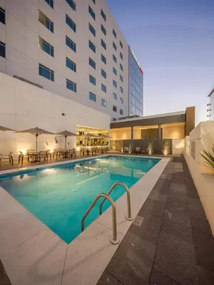 Piscina en o cerca de Courtyard by Marriott Chihuahua