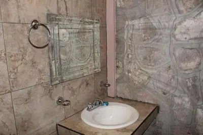 Un baño de Cabañas Margarito