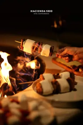 Comida en o cerca de este hotel