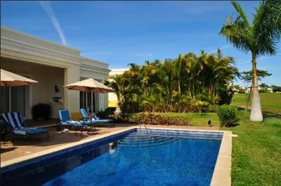Piscina en o cerca de Pueblo Bonito Emerald Luxury Villas & Spa All Inclusive