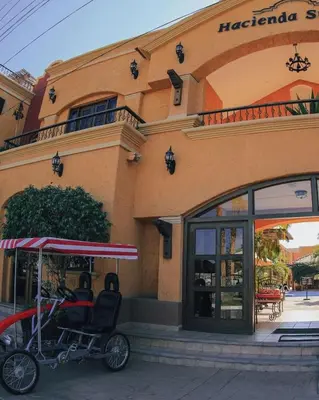 Montar en bicicleta en Hacienda Suites Loreto o alrededores