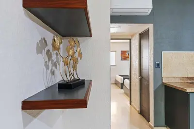 Una televisión o centro de entretenimiento en Homesuites Zaragoza