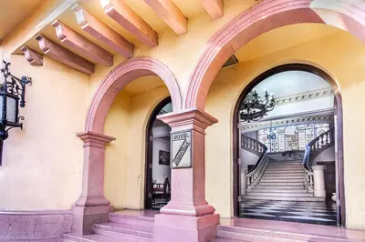 Fachada o entrada de Hotel Urdiñola Saltillo