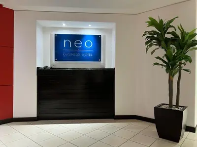 El vestíbulo o zona de recepción de Neo Business Hotel