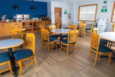Una cocina o zona de cocina en Microtel Inn & Suites by Wyndham Culiacán