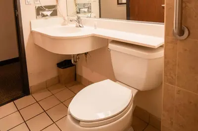 Un baño de Microtel Inn and Suites by Wyndham Ciudad Juarez, US Consulate