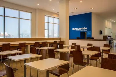 Un restaurante o sitio para comer en One Chihuahua Fashion Mall