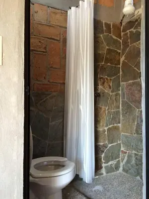 Un baño de Posada Don Jose