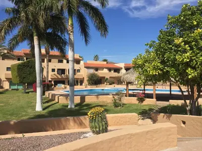 Piscina en o cerca de Villa en Marinaterra en seguida de Marina San Carlos