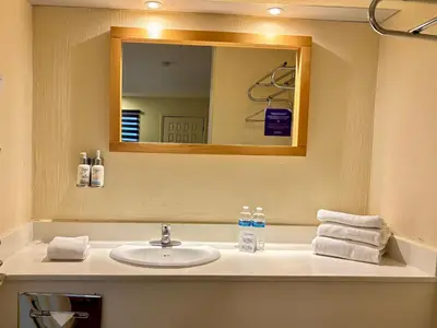 Un baño de Hotel Colonial Ciudad Juarez