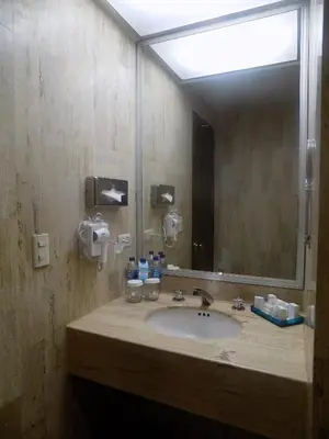 Un baño de Hotel San Marcos Express
