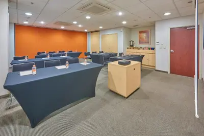 Zona business o sala de conferencias en City Express by Marriott Saltillo Sur