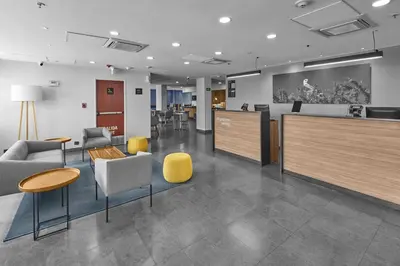 El vestíbulo o zona de recepción de City Express by Marriott Ciudad Juárez