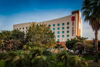 Jardín al aire libre en Fiesta Inn Culiacan