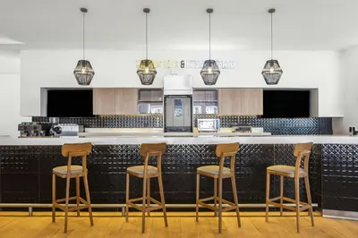 Una cocina o zona de cocina en Fiesta Inn Express Hermosillo