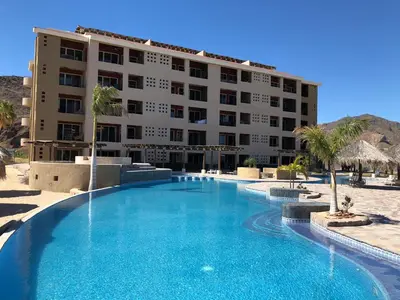 Piscina en o cerca de Marina Nopolo 413