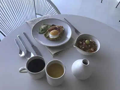 Comida en o cerca de este hotel