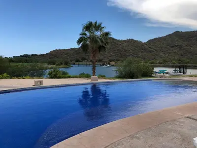 Piscina en o cerca de Marina Nopolo 104