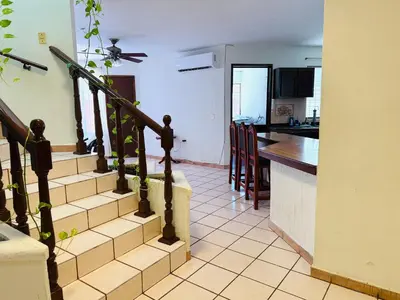 Una cocina o zona de cocina en Casa Baraka, Casa Vacacional en Mazatlán cerca de Malecón, Centro Histórico y Playa
