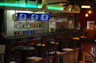 El salón o zona de bar de Wyndham Garden Los Mochis Plaza Inn