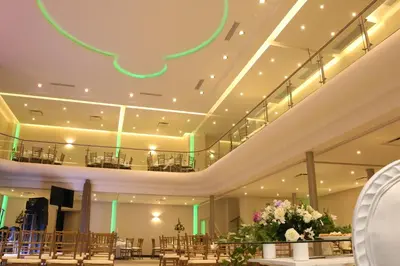 Un restaurante o sitio para comer en Wyndham Garden Los Mochis Plaza Inn