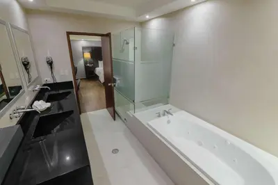 Un baño de Best Western Plus San Jorge