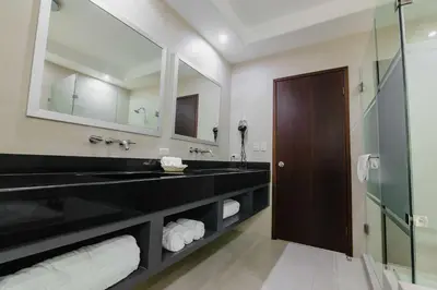 Un baño de Best Western Plus San Jorge