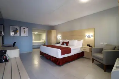 Cama o camas de una habitación en Quality Inn Piedras Negras