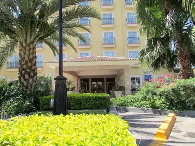Jardín al aire libre en Best Western Hotel Posada Del Rio Express