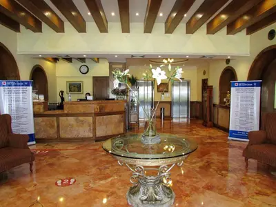 El vestíbulo o zona de recepción de Best Western Hotel Posada Del Rio Express