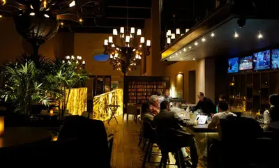 Un restaurante o sitio para comer en Hotel Gobernador